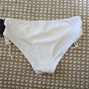 NWT, no boundaries bikini bottom L